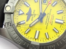 AVENGER Boutique Edition V17310 Ti DLC 1:1 Best Edition Yellow Dial on Rubber Strap A2824