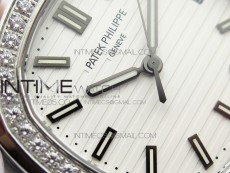 Nautilus Jumbo 5713 Super Replication PPF 1:1 Best Edition White Textured Dial on SS Bracelet PPF324
