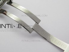 Navitimer 1 41mm SS B50 White Dial Black Subdial on SS Bracelet A7750