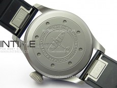 Big Pilot IW329701 SS M+F 1:1 Best Edition Black Dial on Black Rubber Strap SEIKO 8N-24