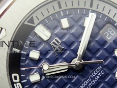 Royal Oak Offshore Diver 15720 APSF 1:1 Best Edition Blue Dial on Blue Rubber Strap SA4308