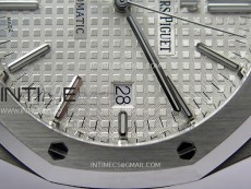 Royal Oak 41mm 15400 SS APSF 1:1 Best Edition White Textured Dial on Black Rubber Strap SA3120 Super Clone V3