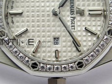 Lady Royal Oak 33mm 67651 Diamonds SS ZF 1:1 Best Edition White Textured Dial on SS Bracelet RONDA Quartz