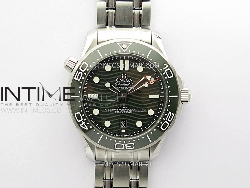 Seamaster Diver 300M B50F Green Ceramic Bezel Green Dial on SS Bracelet A8800 (Free Rubber Strap)