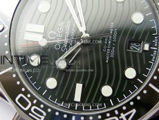 Seamaster Diver 300M B50F Green Ceramic Green Dial on SS Bracelet A8800 (Free Rubber Strap)