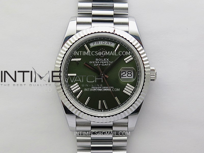 Day Date 228239 40mm 904L SS Bezel QF Gain Weight Green Dial Roman Markers on SS President Bracelet A2836