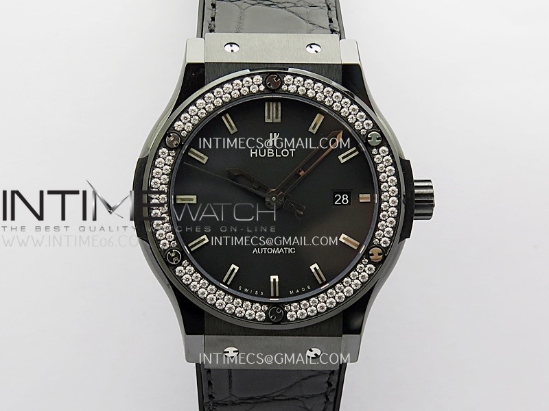 Classic Fusion 42mm Ceramic/Diamonds JJZF 1:1 Best Edition Black Dial On Black Gummy Strap Classic Fusion 42mm Ceramic/Diamonds JJZF 1:1 Best Edition Black Dial On Black Gummy Strap