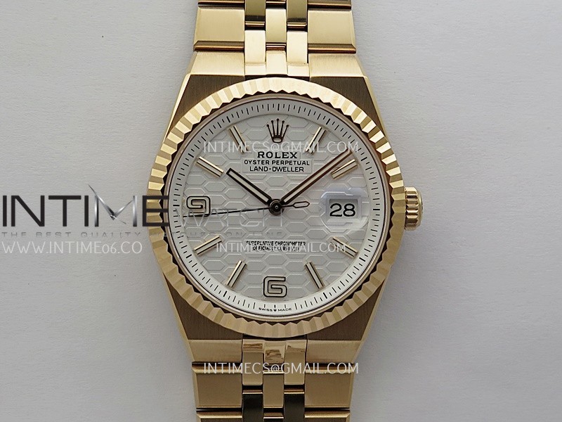Land Dweller 127235 Gain Weight RG B Factory White Dial On RG Bracelet A7135