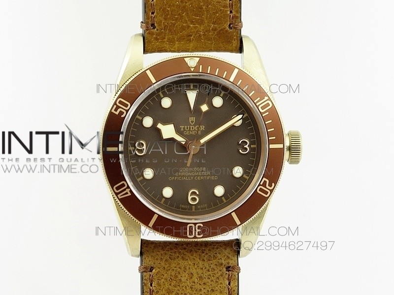 Heritage Black Bay Aluminium Bronze V2 ZF 1:1 Best Edition on Brown Leather Strap A2824 