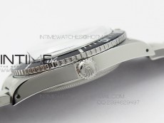 Vintage 1680 Submariner No Date SS White Dial On SS Bracelet 