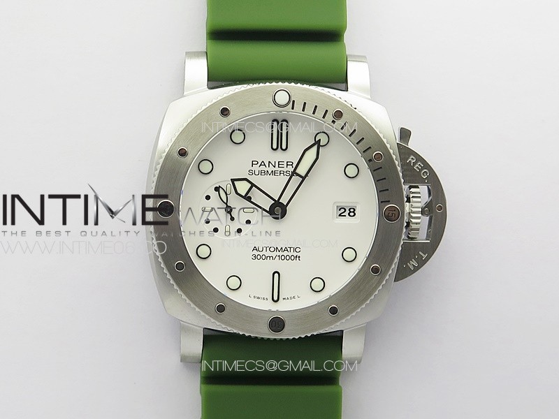 PAM1226 Submersible TTF Best Edition White Dial On Green Rubber Strap P.900 Clone